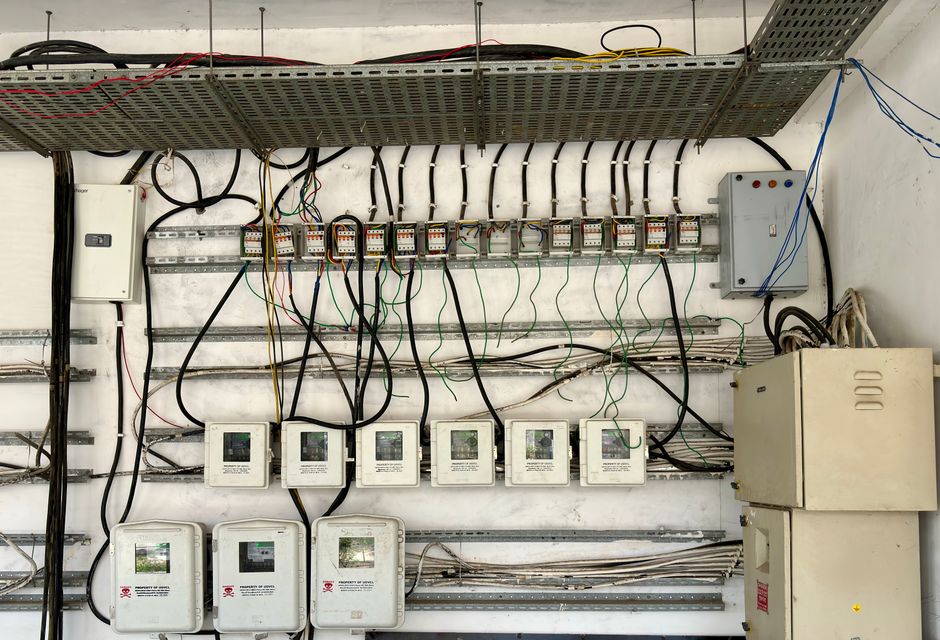 Komponen Elektrikal